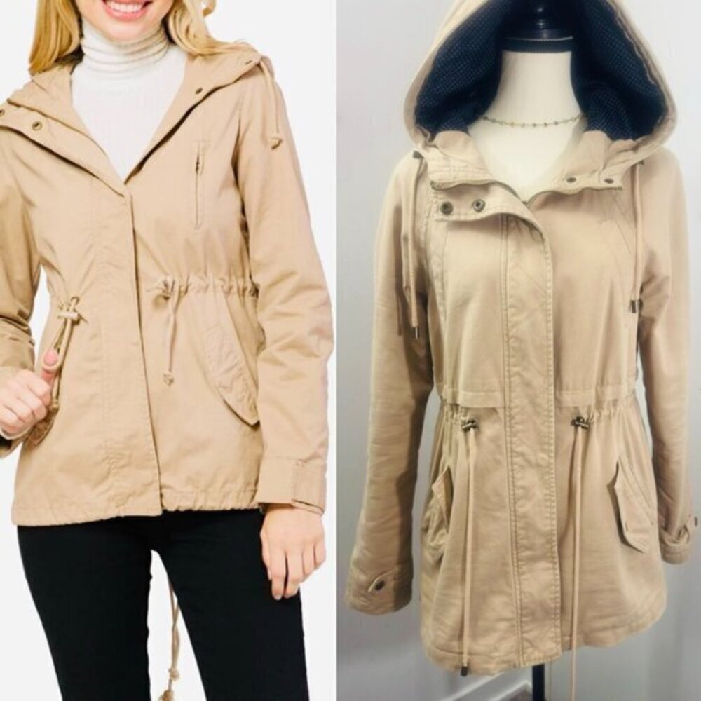 Stradivarius Women’s Beige Hooded Jacket Sweatshirt Long Sleeve Kangaroo Pocket